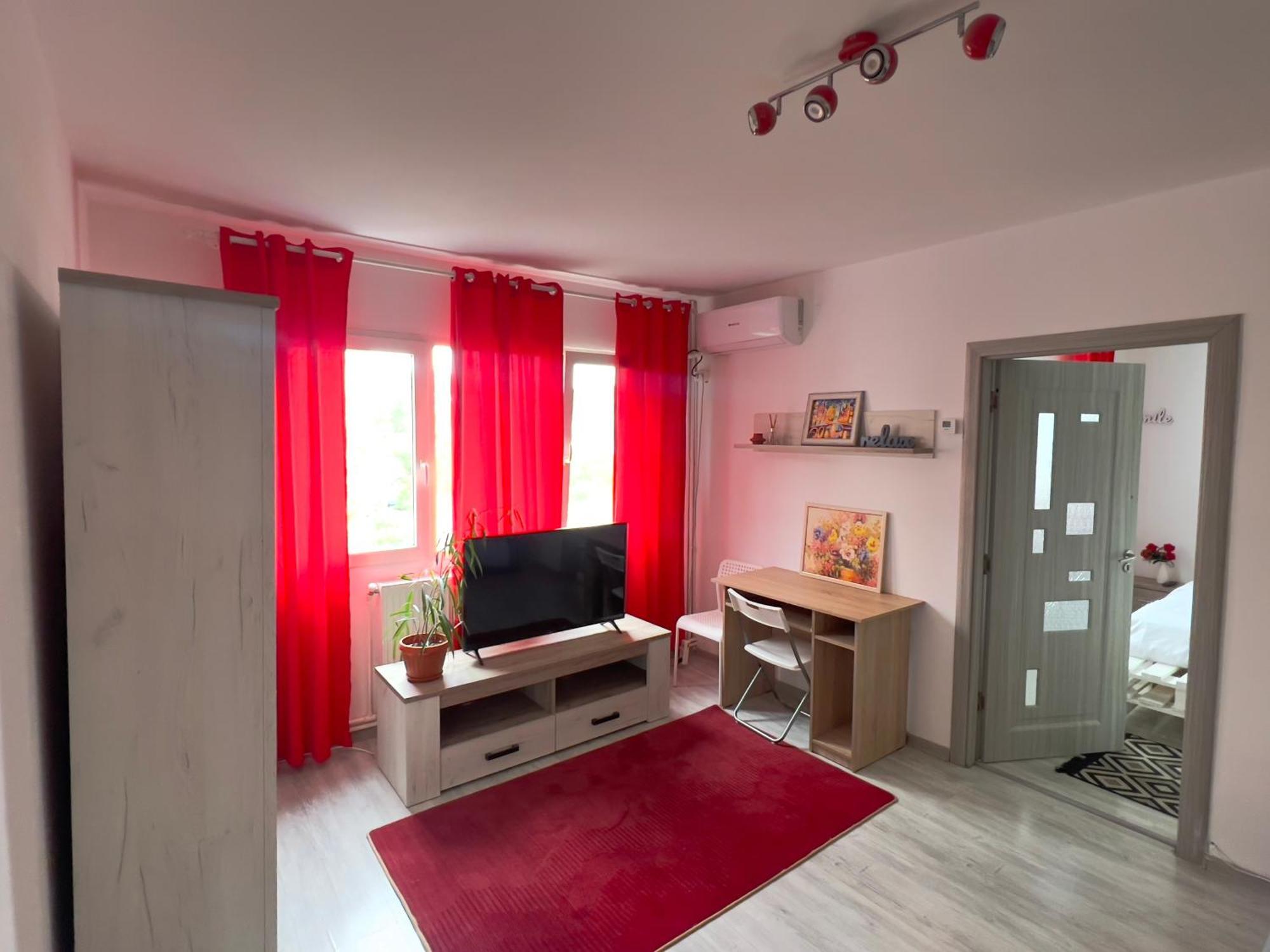 3 Rooms Apartment Airy & Bright Palas Style Iasi Exterior foto